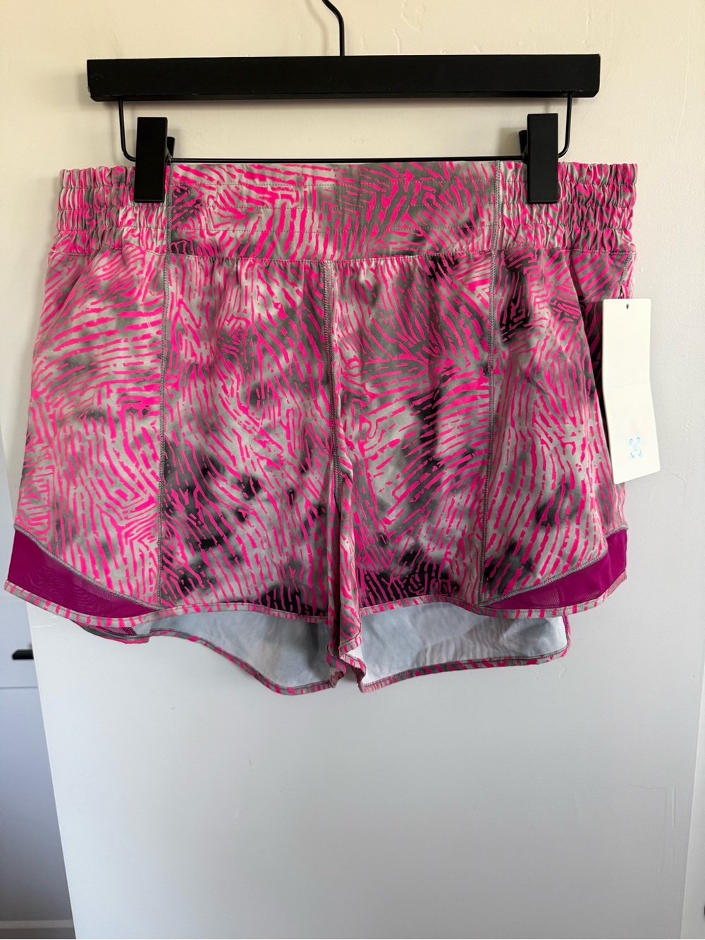 NWT Rare Lululemon SeaWheeze Hotty Hot High-Rise Lined Short 4" Size 12 Long